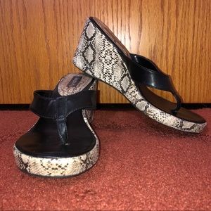 Y2K Snake Print Platform Flip Flops Sandals